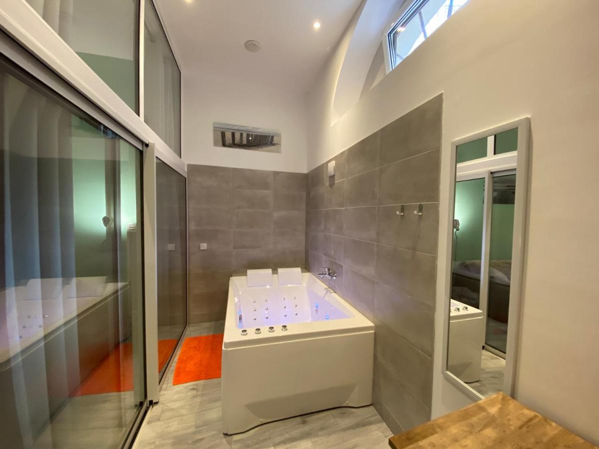 Wellkhome Appartements & Services Бордо Экстерьер фото