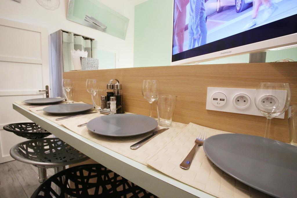 Wellkhome Appartements & Services Бордо Экстерьер фото